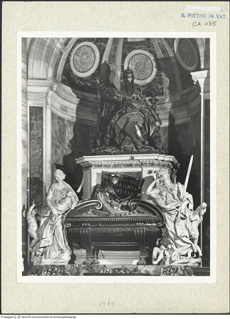 Vorderseite von Bibliotheca Hertziana [https://www.deutsche-digitale-bibliothek.de/content/lizenzen/rv-fz/] Grabmal von Papst Urban VIII. - Gesamtansicht, bh303766_recto. Foto: Wiedenhoeft, Ron.