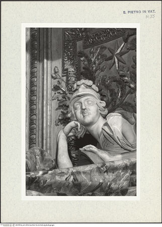 Vorderseite von Bibliotheca Hertziana [https://www.deutsche-digitale-bibliothek.de/content/lizenzen/rv-fz/] Grabmal von Papst Alexander VII. ChigiJustitia - Detail der Jusititia, bh303934_recto. Foto: Wiedenhoeft, Ron.