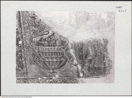 Vorderseite von ICCD [https://www.deutsche-digitale-bibliothek.de/content/lizenzen/rv-ez/] Szenen aus dem Leben Christi, Apostel und EvangelistensymboleSzenen aus dem Leben Christi: Christus und die Samariterin; das Hochzeitsmahl in Kana - Detail: Vogel und Fragment einer Figur (unbekannte Szene), bh304456_recto. Foto.