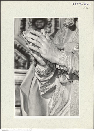 Vorderseite von Bibliotheca Hertziana [https://www.deutsche-digitale-bibliothek.de/content/lizenzen/rv-fz/] Grabmal von Papst Alexander VII. ChigiPapst Alexander VII. - Detail, Hände des Papstes, bh305637_recto. Foto: Wiedenhoeft, Ron.