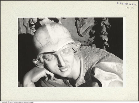 Vorderseite von Bibliotheca Hertziana [https://www.deutsche-digitale-bibliothek.de/content/lizenzen/rv-fz/] Grabmal von Papst Alexander VII. ChigiJustitia - Detail, Oberkörper, Kopf auf Hand gestützt, bh305647_recto. Foto: Wiedenhoeft, Ron.