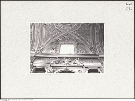 Vorderseite von Bösel, Richard [https://www.deutsche-digitale-bibliothek.de/content/lizenzen/rv-fz/] San Giuseppe a Chiaia - Langhaus, Lichtgaden rechts, Detail, bh306015_recto. Foto: Bösel, Richard.