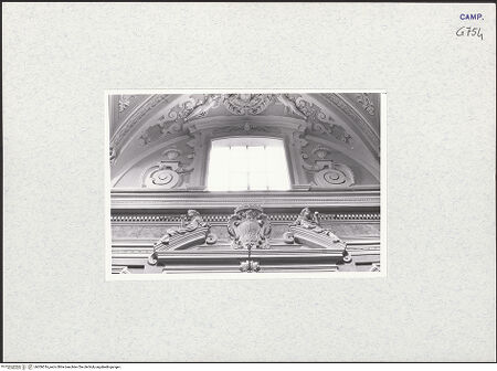 Vorderseite von Bösel, Richard [https://www.deutsche-digitale-bibliothek.de/content/lizenzen/rv-fz/] San Giuseppe a Chiaia - Langhaus, Lichtgaden rechts, Detail, bh306016_recto. Foto: Bösel, Richard.