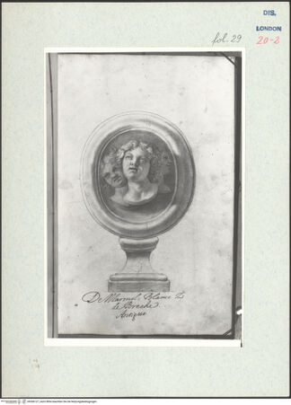 Vorderseite von Warburg Institute [https://www.deutsche-digitale-bibliothek.de/content/lizenzen/rv-ez/] Album CarpioMarmorrelief mit den Porträts dreier Nymphen - , bh306127_recto. Foto.