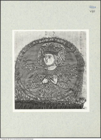 Vorderseite von ICCD [https://www.deutsche-digitale-bibliothek.de/content/lizenzen/rv-ez/] Sogenannte Mitra von San Paolino - Infula, Detail: Heilige Katharina von Alexandrien, bh307132_recto. Foto.