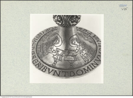 Vorderseite von ICCD [https://www.deutsche-digitale-bibliothek.de/content/lizenzen/rv-ez/] Kelch mit Patene - Fuß: zwei Evangelisten, bh307154_recto. Foto.