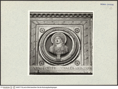 Vorderseite von ICCD [https://www.deutsche-digitale-bibliothek.de/content/lizenzen/rv-ez/] Rahmung mit Marienbüste - Detail: Büste der Madonna, bh307174_recto. Foto.