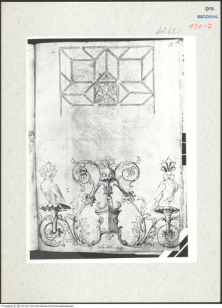 Vorderseite von Warburg Institute [https://www.deutsche-digitale-bibliothek.de/content/lizenzen/rv-ez/] Codex EscurialensisEinteilung einer Felderdecke, Rankenfries mit Käuzchen von der Decke der camera 26 im Goldenen Haus Neros - , bh315337_recto. Foto.