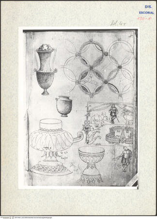 Vorderseite von Warburg Institute [https://www.deutsche-digitale-bibliothek.de/content/lizenzen/rv-ez/] Codex EscurialensisZwei Vasen evtl. nach der Deckendekoration des Mausoleums von Santa Costanza, antikes Deckenornament, Doppelbecher, Mosaikschmuck "Der gute Hirte" aus der Capella di S. Venanzio in San Giovanni in Fonte in San Giovanni in Laterano - , bh315407_recto. Foto.