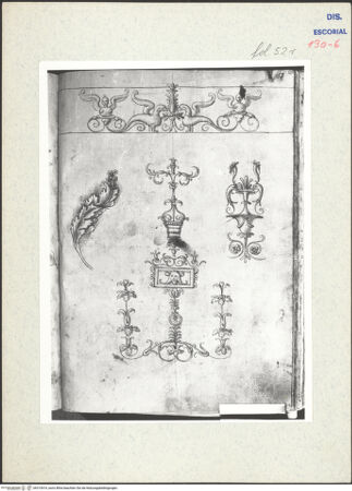 Vorderseite von Warburg Institute [https://www.deutsche-digitale-bibliothek.de/content/lizenzen/rv-ez/] Codex EscurialensisRankenfries, Akanthusblatt, Grotesken - , bh315414_recto. Foto.