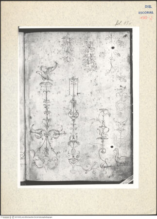 Vorderseite von Warburg Institute [https://www.deutsche-digitale-bibliothek.de/content/lizenzen/rv-ez/] Codex EscurialensisGroteskendetails - , bh315430_recto. Foto.