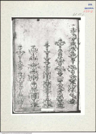 Vorderseite von Warburg Institute [https://www.deutsche-digitale-bibliothek.de/content/lizenzen/rv-ez/] Codex EscurialensisFünf Pilasterfüllungen aus einem Musterbuch - , bh315441_recto. Foto.