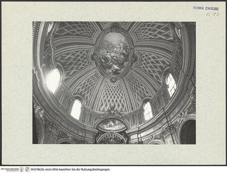 Vorderseite von ICCD [https://www.deutsche-digitale-bibliothek.de/content/lizenzen/rv-ez/] Santissima Trinità degli SpagnoliHauptraum - Kuppel, bh318626_recto. Foto.