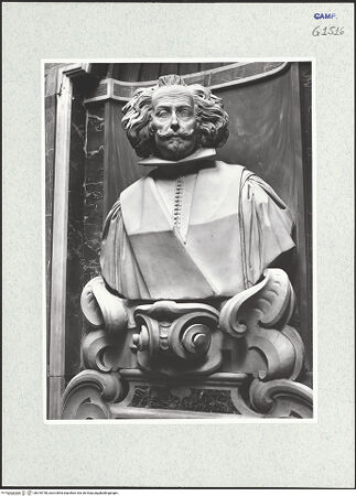 Vorderseite von Gabinetto Fotografico Nazionale [https://www.deutsche-digitale-bibliothek.de/content/lizenzen/rv-ez/] Grabmal des Donato Antonio de Marinis - Büste, bh318738_recto. Foto.