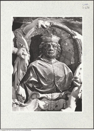 Vorderseite von ICCD [https://www.deutsche-digitale-bibliothek.de/content/lizenzen/rv-ez/] Grabmal des Kardinal Francesco Antonio Fini (Finy) (gest. 1743) - Büste des Kardinal Fini, bh321128_recto. Foto.