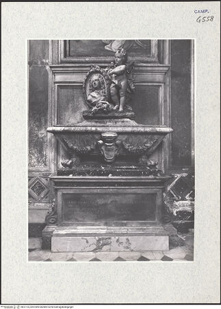 Vorderseite von ICCD [https://www.deutsche-digitale-bibliothek.de/content/lizenzen/rv-ez/] Grabmal des Alessandro Rinuccini - Gesamtansicht, bh321135_recto. Foto.