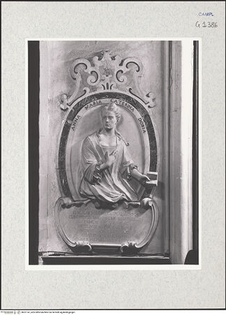 Vorderseite von ICCD [https://www.deutsche-digitale-bibliothek.de/content/lizenzen/rv-ez/] Grabmal der Anna Maria Caterina Doria (gest. 1730) - Gesamtansicht, bh321141_recto. Foto.