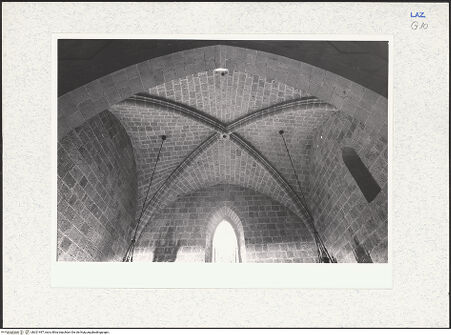 Vorderseite von Getty Research Institute [https://www.deutsche-digitale-bibliothek.de/content/lizenzen/rv-ez/] Sant'AgostinoSant'Agostino - Chor, Kreuzgratgewölbe, nach Osten, bh321497_recto. Foto: Hutzel, Max.