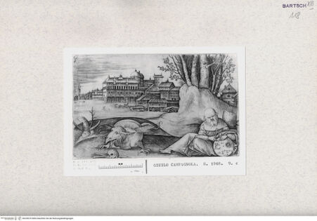 Vorderseite von  [http://creativecommons.org/publicdomain/mark/1.0/] ... - , bh328376. Foto.