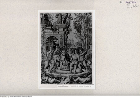 Vorderseite von  [http://creativecommons.org/publicdomain/mark/1.0/] ... - , bh328504. Foto.