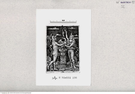 Vorderseite von  [http://creativecommons.org/publicdomain/mark/1.0/] ... - , bh328618. Foto.