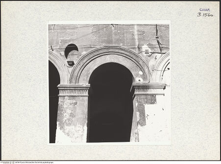 Vorderseite von Keller, Fritz-Eugen [https://www.deutsche-digitale-bibliothek.de/content/lizenzen/rv-fz/] Villa La Conigliera - Detail: Bogen, bh336413_recto. Foto: Keller, Fritz-Eugen.