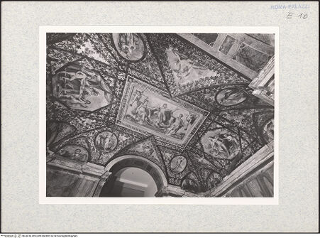 Vorderseite von unbekannt [https://www.deutsche-digitale-bibliothek.de/content/lizenzen/rv-fz/] Apotheose des Federico Zuccari, Allegorien und Porträts der Familie Zuccari - Gesamtansicht, bh338786_recto. Foto: Vasari, Giorgio.