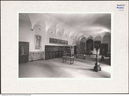 Vorderseite von unbekannt [https://www.deutsche-digitale-bibliothek.de/content/lizenzen/rv-ez/] Palazzo Arcivescovile - Innenraum, bh340937_recto. Foto: Hutzel, Max.