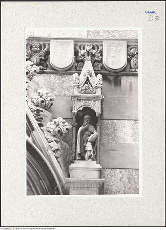 Vorderseite von Pace, Valentino [https://www.deutsche-digitale-bibliothek.de/content/lizenzen/rv-fz/] Fortunatus (moderne Statue), bh341012_recto. Foto: Pace, Valentino.