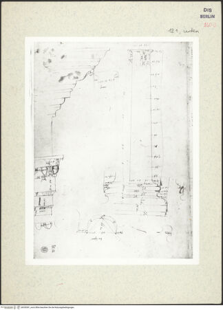 Vorderseite von Kunstbibliothek [https://www.deutsche-digitale-bibliothek.de/content/lizenzen/rv-ez/] Codex Destailleur DMaxentius-Basilika: Gebälk und Säule - , bh350381_recto. Foto.