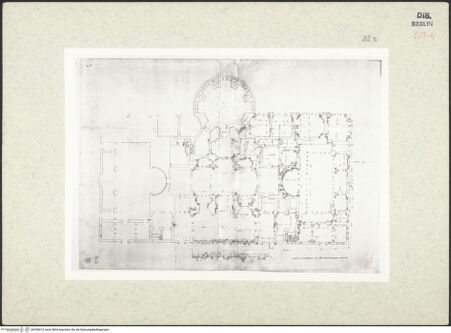 Vorderseite von Kunstbibliothek [https://www.deutsche-digitale-bibliothek.de/content/lizenzen/rv-ez/] Codex Destailleur DCaracalla-Thermen: Grundriss des Innenbaus - , bh350413_recto. Foto.