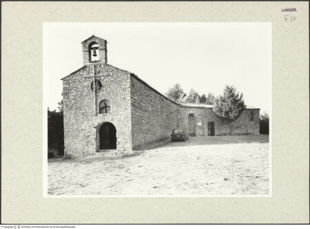 Vorderseite von Getty Research Institute? [https://www.deutsche-digitale-bibliothek.de/content/lizenzen/rv-fz/] San Michele Arcangelo - Fassade und rechte Flanke, bh352904_recto. Foto: Hutzel, Max.