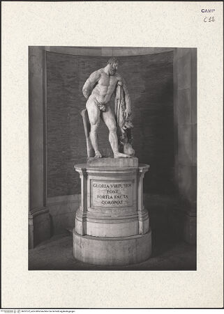 Vorderseite von ICCD [https://www.deutsche-digitale-bibliothek.de/content/lizenzen/rv-ez/] Herkules - Gesamtansicht, bh357372_recto. Foto.