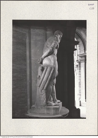 Vorderseite von ICCD [https://www.deutsche-digitale-bibliothek.de/content/lizenzen/rv-ez/] Herkules - Rückansicht, bh357379_recto. Foto.