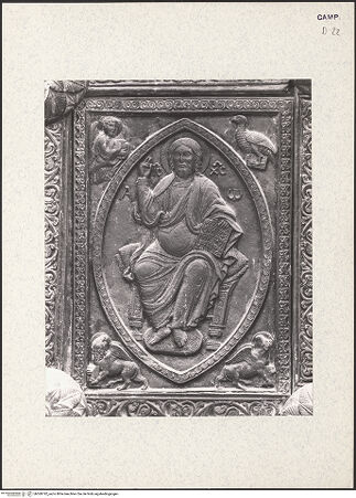 Vorderseite von Hirmer [https://www.deutsche-digitale-bibliothek.de/content/lizenzen/rv-ez/] Bronzetür mit den Apostel, Propheten und der Passion ChristiRechter Flügel - Majestas Domini, bh360792_recto. Foto: Hirmer, Albert.