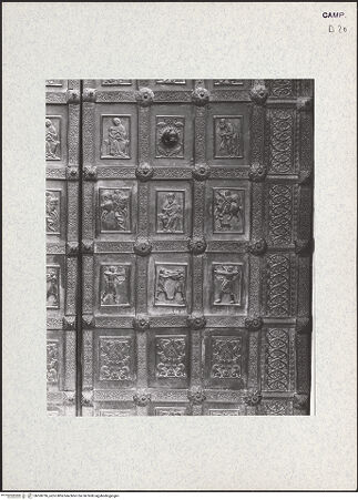 Vorderseite von Hirmer [https://www.deutsche-digitale-bibliothek.de/content/lizenzen/rv-ez/] Bronzetür mit den Apostel, Propheten und der Passion ChristiRechter Flügel - Unteres Teil, Teilansicht, bh360796_recto. Foto: Hirmer, Albert.