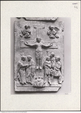 Vorderseite von Hirmer [https://www.deutsche-digitale-bibliothek.de/content/lizenzen/rv-ez/] Portal mit Szenen aus dem Leben Christi und BischöfeKreuzigung - Gesamtansicht (nach den Bombentreffern), bh360842_recto. Foto: Hirmer, Albert.