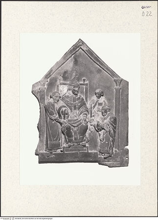 Vorderseite von Hirmer [https://www.deutsche-digitale-bibliothek.de/content/lizenzen/rv-ez/] Portal mit Szenen aus dem Leben Christi und BischöfeErzbischof von Benevent - Gesamtansicht (nach den Bombentreffern), bh360846_recto. Foto: Hirmer, Albert.