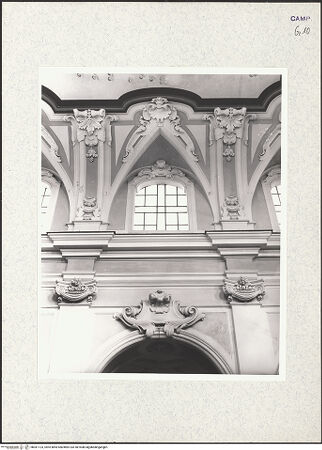 Vorderseite von Hutzel, Max [https://www.deutsche-digitale-bibliothek.de/content/lizenzen/rv-ez/] San Prisco - Nördlicher Obergaden, Detail, bh361123_recto. Foto: Hutzel, Max.