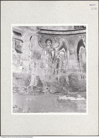 Vorderseite von unbekannt [https://www.deutsche-digitale-bibliothek.de/content/lizenzen/rv-ez/] Majestas Domini mit Evangelistensymbolen, Erzengeln, Stifter und HeiligemMittleres Register: drei Erzengel zwischen dem Abt Desiderius von Montecassino und dem heiligen Benedikt von Nursia - Detail: Erzengel Gabriel, bh361128_recto. Foto: Hutzel, Max.