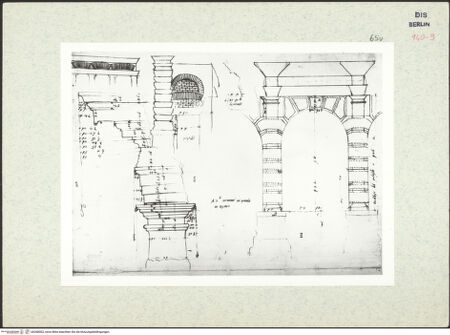 Vorderseite von Bibliotheca Hertziana [https://www.deutsche-digitale-bibliothek.de/content/lizenzen/rv-ez/] Codex Destailleur DPorta Maggiore: Verteilung der Entlastungsbögen, Schnitt durch den oberen Bereich mit Wasserleitungen - , bh368002_recto. Foto.