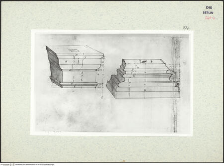 Vorderseite von Bibliotheca Hertziana [https://www.deutsche-digitale-bibliothek.de/content/lizenzen/rv-ez/] Codex Destailleur DCaracalla-Thermen: Kapitell eines dorischen Pfeilers - , bh368005_recto. Foto.