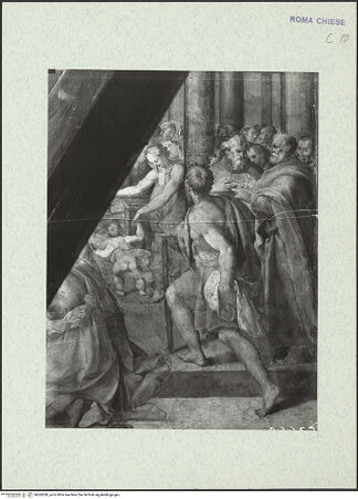 Vorderseite von ICCD [https://www.deutsche-digitale-bibliothek.de/content/lizenzen/rv-ez/] Szenen aus der Geschichte des heiligen Kreuzes und des OratoriumsBeim Brand von 1519 geht das Kreuz unbeschadet aus den Ruinen von S. Marcello hervor - Detail; nach der Restaurierung von 1963-64, bh369390_recto. Foto.