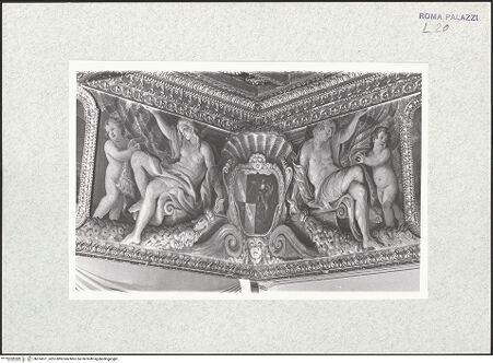 Vorderseite von Bibliotheca Hertziana [https://www.deutsche-digitale-bibliothek.de/content/lizenzen/rv-fz/] Szenen aus dem Leben des Johannes des TäufersKaryatide und Atlant mit Wappen der Torlonia-Sforza-Cesarini - , bh374571_recto. Foto.