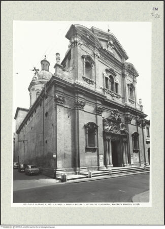 Vorderseite von Alinari [https://www.deutsche-digitale-bibliothek.de/content/lizenzen/rv-ez/] San GiorgioHauptfassade / Westfassade - Gesamtansicht, bh375545_recto. Foto.