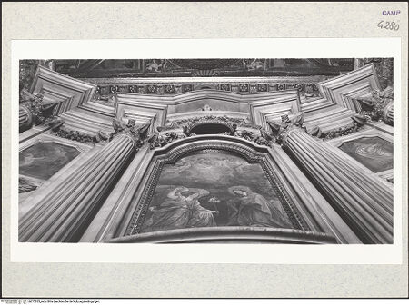 Vorderseite von Bibliotheca Hertziana [https://www.deutsche-digitale-bibliothek.de/content/lizenzen/rv-fz/] Cappella Filomarino (dell'Annunziata)Architektonische Rahmung - Dekoration - Detail: mittlere Achse, bh375833_recto. Foto.