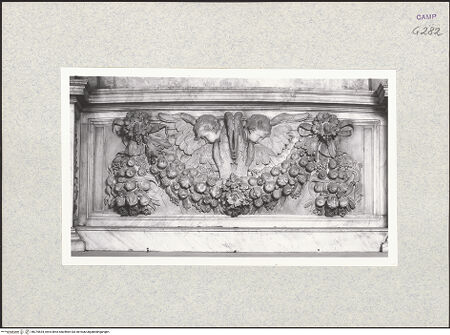 Vorderseite von Bibliotheca Hertziana [https://www.deutsche-digitale-bibliothek.de/content/lizenzen/rv-fz/] Cappella Filomarino (dell'Annunziata)Feston und Cherubim - Gesamtansicht, bh375834_recto. Foto.