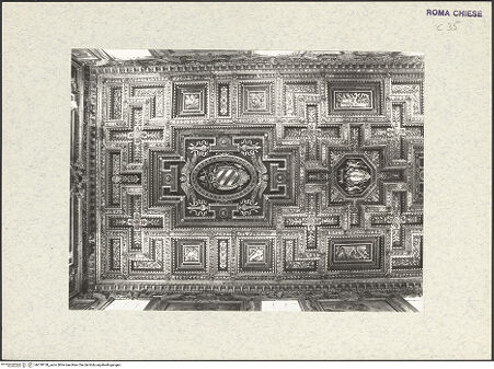 Vorderseite von ICCD [https://www.deutsche-digitale-bibliothek.de/content/lizenzen/rv-ez/] Kassettendecke (als Dankvotiv für den Seesieg über die Türken bei Lepanto) - Detail mit Papstwappen Pius' V., bh378158_recto. Foto.