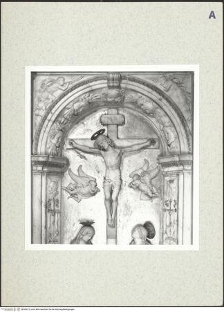 Vorderseite von Victoria and Albert Museum [https://rightsstatements.org/page/CNE/1.0/] Kreuzigungsaltar (Ferrucci Altarpiece)Kreuzigung Christi mit Maria und Maria Magdalena - Detail: der Gekreuzigte, flankiert von zwei Engeln, bh385013_recto. Foto.