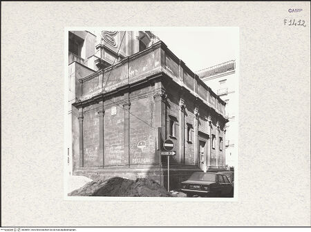 Vorderseite von Bibliotheca Hertziana [https://www.deutsche-digitale-bibliothek.de/content/lizenzen/rv-fz/] Cappella Pontano - Ansicht von Südwesten, bh386591_recto. Foto.